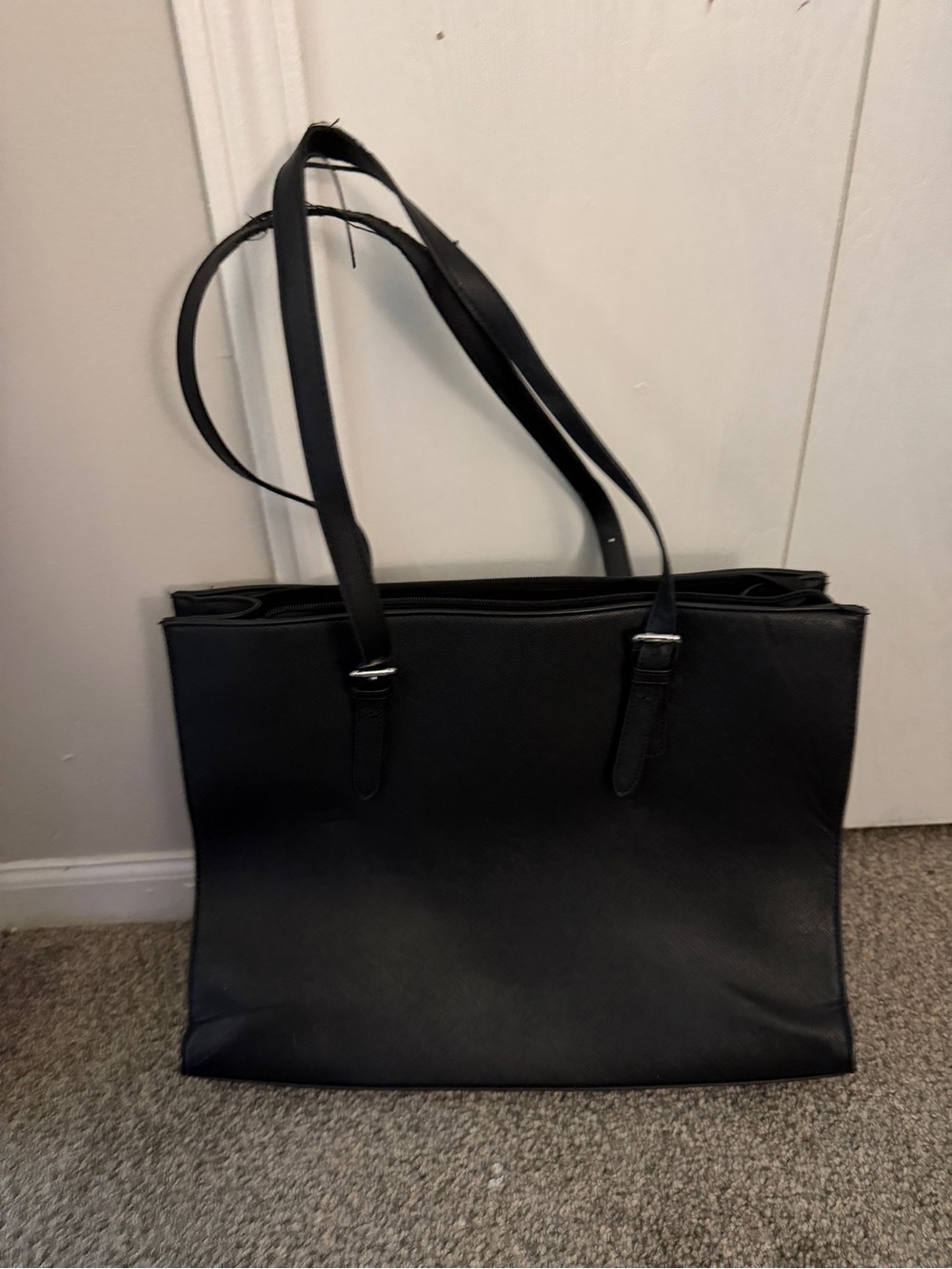 Classic Black Women's Tote Bag - Sleek Everyday Work Bag